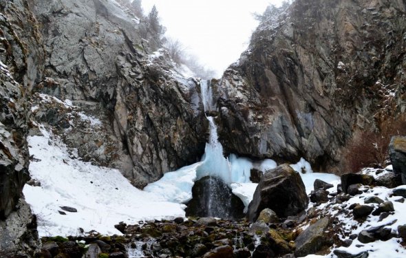 Аламединское ущелье (водопад)